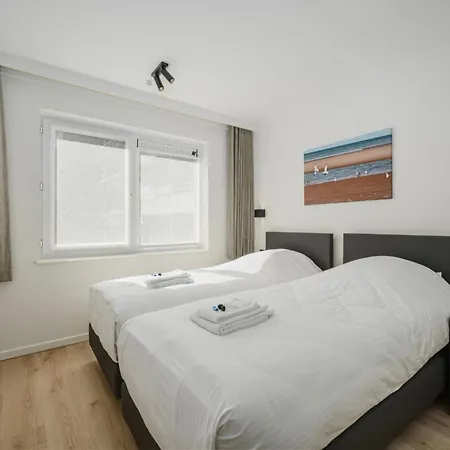 Luxe Comfort App Met Zijdelings Zeezicht En In Centrum Apartman *