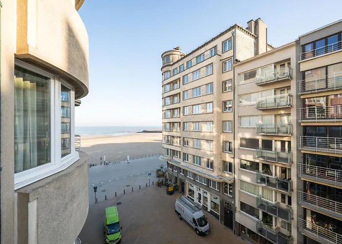 Luxe Comfort App Met Zijdelings Zeezicht En In Centrum Appartement *